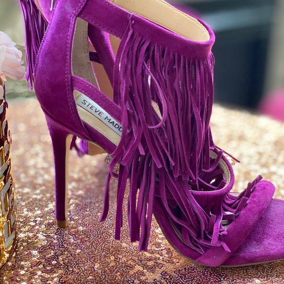 Fringe - Picture 2 of 8